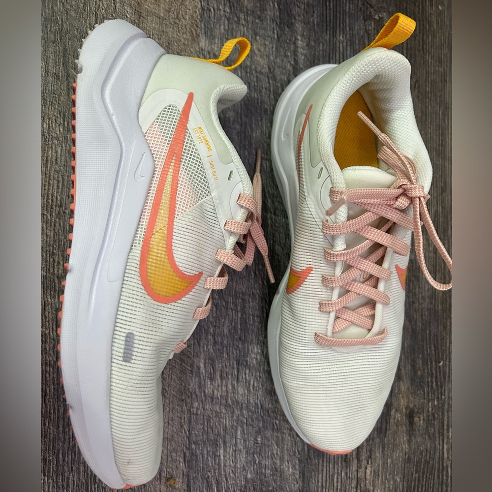 Women’s Nike Downshifter 12 White University Gold W DD9294-10 Size 6.5